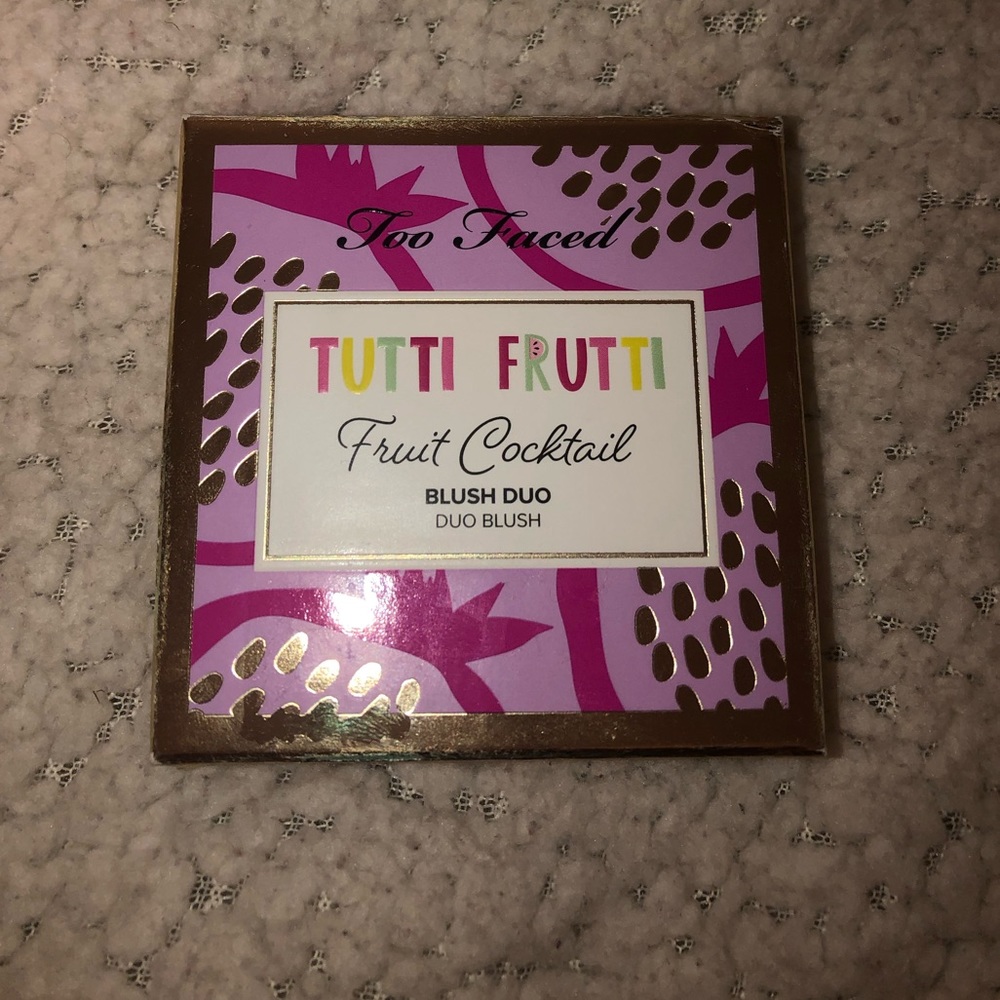 Too Faced Tutti Fruit Duo Blush in Plumagranite